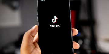 Los vídeos sobre demencia más populares en TikTok tienden una calidad de información baja