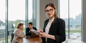 El desarrollo económico refuerza los estereotipos de género sobre la carrera y la familia