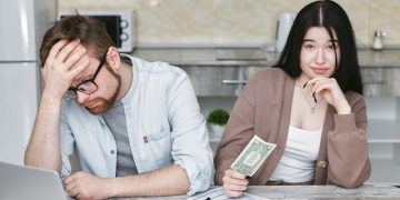 La obsesión por el dinero está asociada a una peor comunicación y una menor satisfacción marital